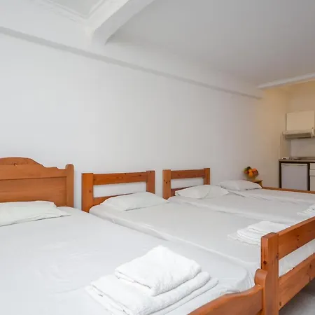 Mike's Apartamento Naxos City
