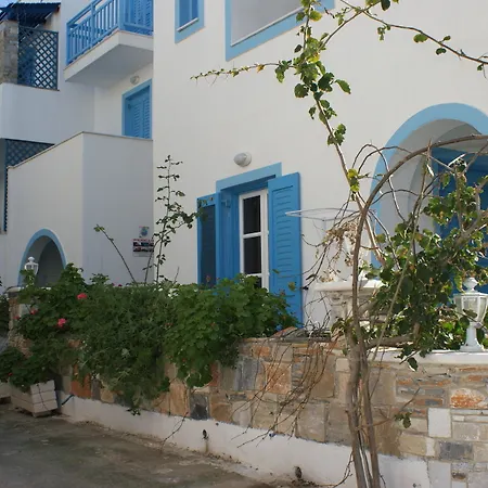 Mike's Apartamento Naxos City